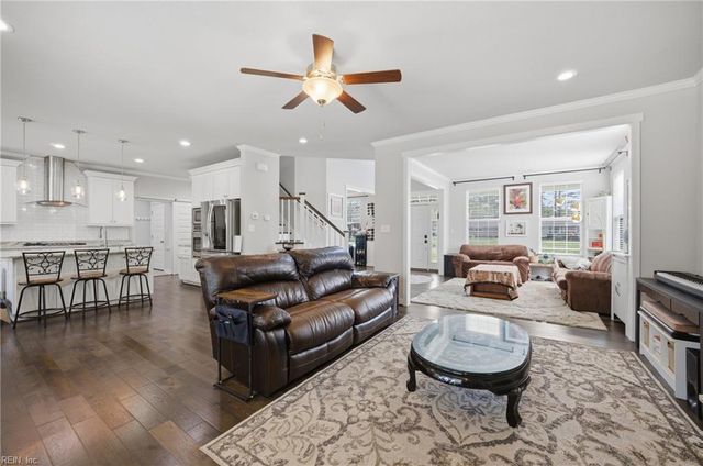 2128 Shipyard RD, Chesapeake, VA 23323