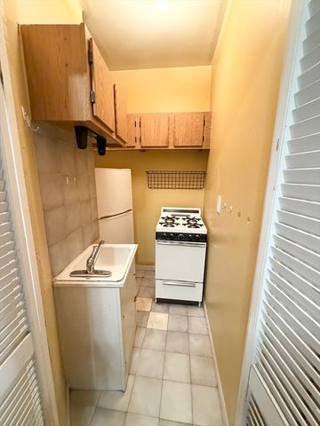 70 Revere Street 1, Boston, MA 02114