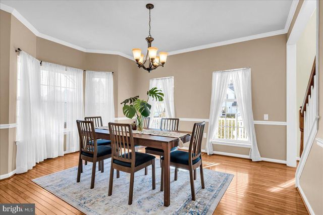 7 STIRLING DR, Newark, DE 19702