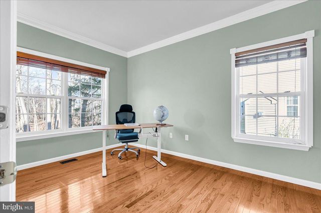 7 STIRLING DR, Newark, DE 19702