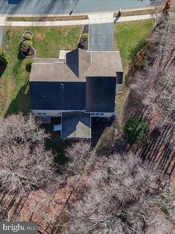 7 STIRLING DR, Newark, DE 19702