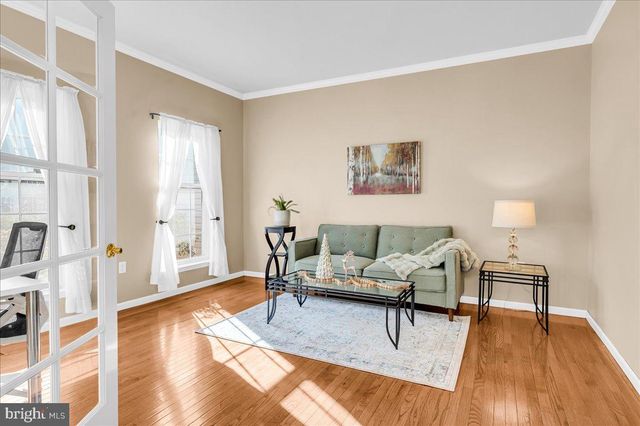 7 STIRLING DR, Newark, DE 19702