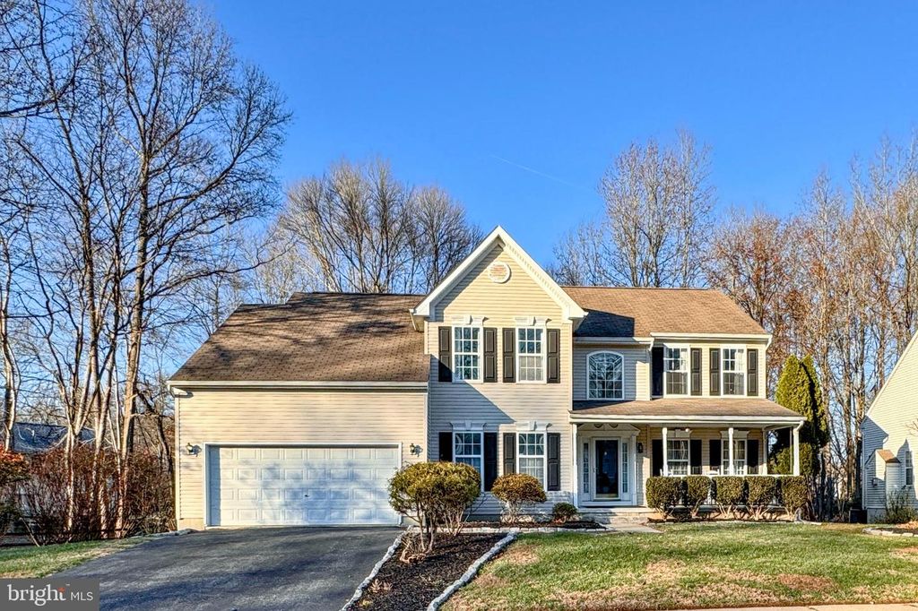 7 STIRLING DR, Newark, DE 19702