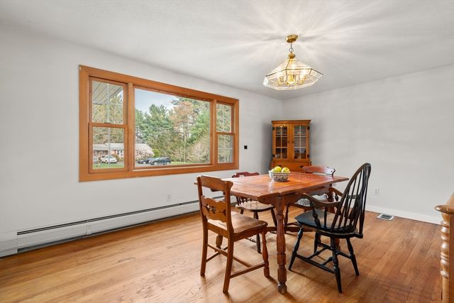 7 Salem Rd, Southwick, MA 01077