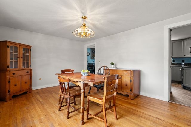 7 Salem Rd, Southwick, MA 01077