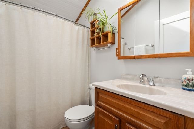7 Salem Rd, Southwick, MA 01077