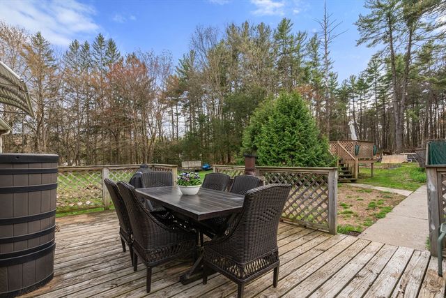 7 Salem Rd, Southwick, MA 01077
