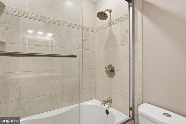 104 WINDHAM CT, Newtown, PA 18940