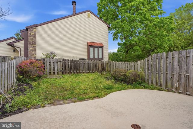 104 WINDHAM CT, Newtown, PA 18940