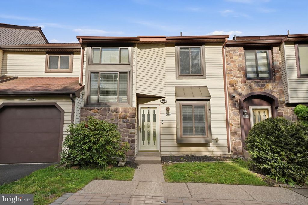 104 WINDHAM CT, Newtown, PA 18940