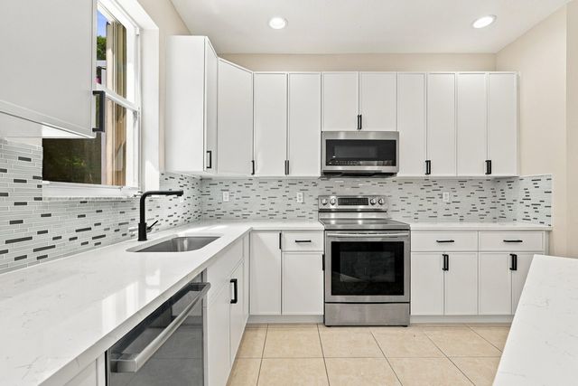 2956 Shaughnessy Drive, Wellington, FL 33414