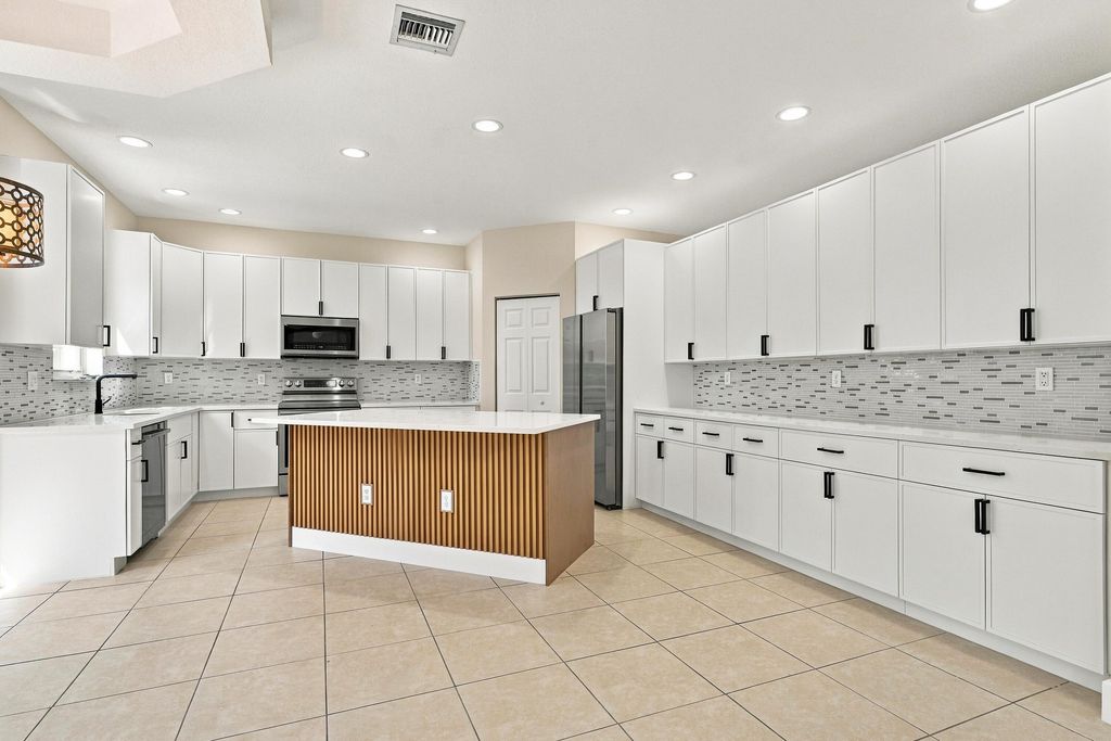 2956 Shaughnessy Drive, Wellington, FL 33414