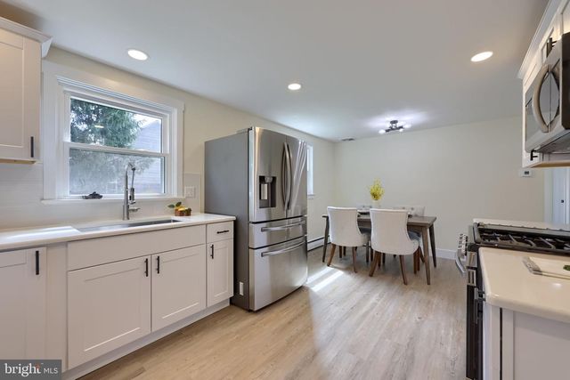 1338 MANOR ST, Columbia, PA 17512