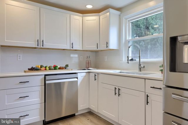 1338 MANOR ST, Columbia, PA 17512