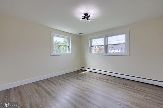 1338 MANOR ST, Columbia, PA 17512