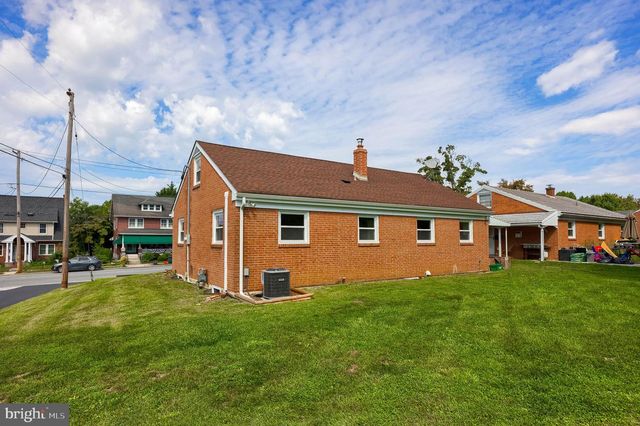 1338 MANOR ST, Columbia, PA 17512