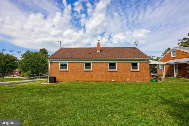 1338 MANOR ST, Columbia, PA 17512