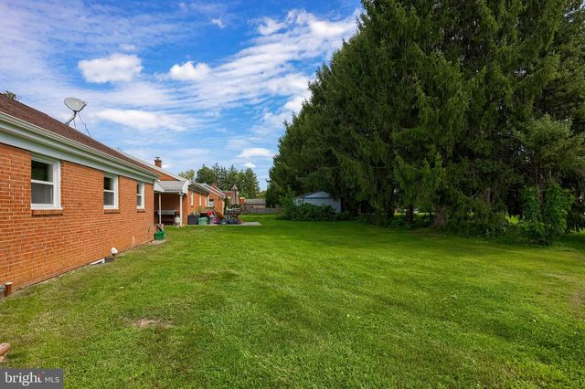 1338 MANOR ST, Columbia, PA 17512
