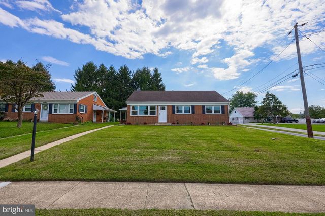 1338 MANOR ST, Columbia, PA 17512