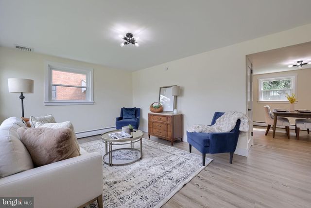 1338 MANOR ST, Columbia, PA 17512
