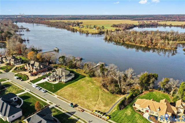 1924 Channel View Ter, Chester, VA 23836