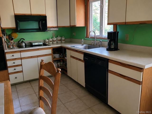 43 Morris Avenue, Patchogue, NY 11772