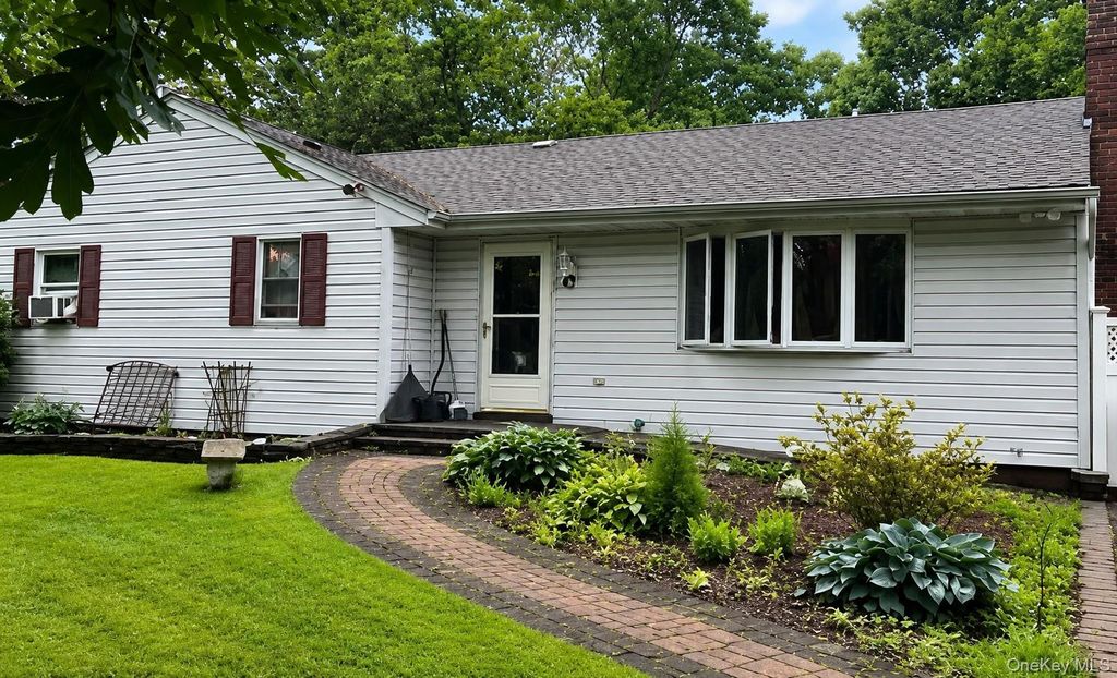 43 Morris Avenue, Patchogue, NY 11772