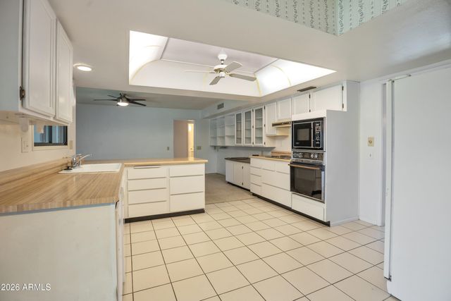 12318 W ROCK SPRINGS Drive, Sun City West, AZ 85375