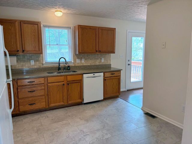 111 EVERETTE PL, Winchester, VA 22602