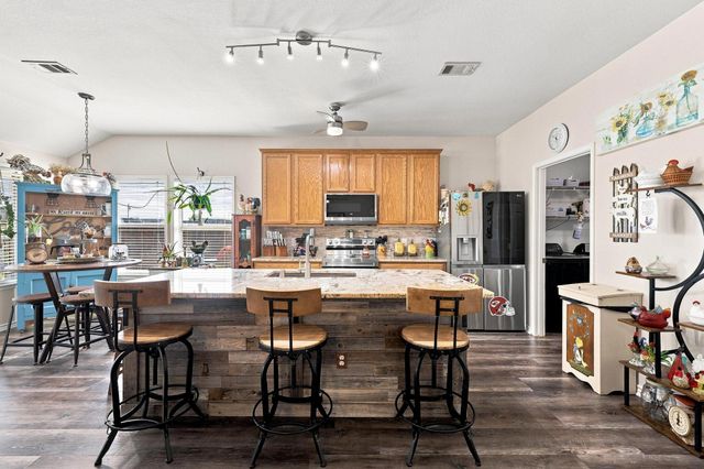 212 Autry Boulevard, Gunter, TX 75058