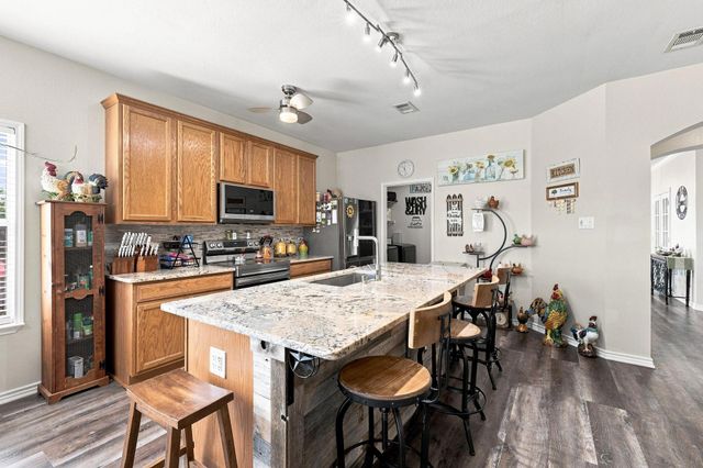 212 Autry Boulevard, Gunter, TX 75058