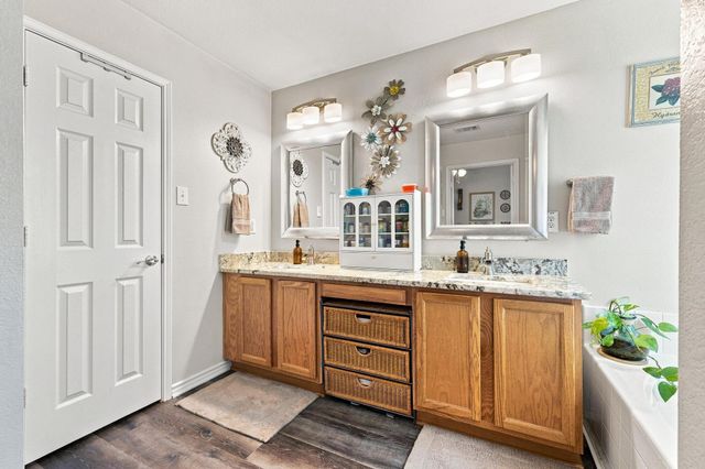 212 Autry Boulevard, Gunter, TX 75058