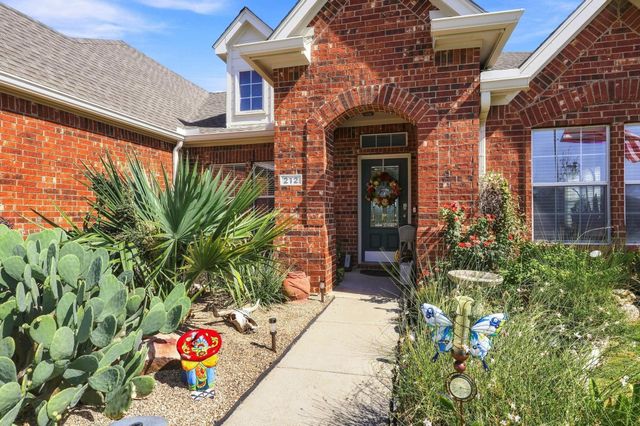 212 Autry Boulevard, Gunter, TX 75058
