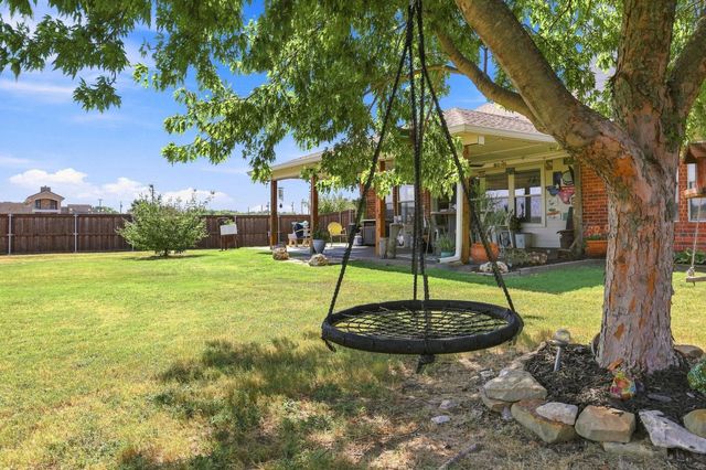 212 Autry Boulevard, Gunter, TX 75058