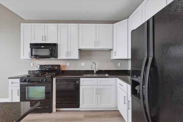 350 N Main Unit: 603, Royal Oak, MI 48067