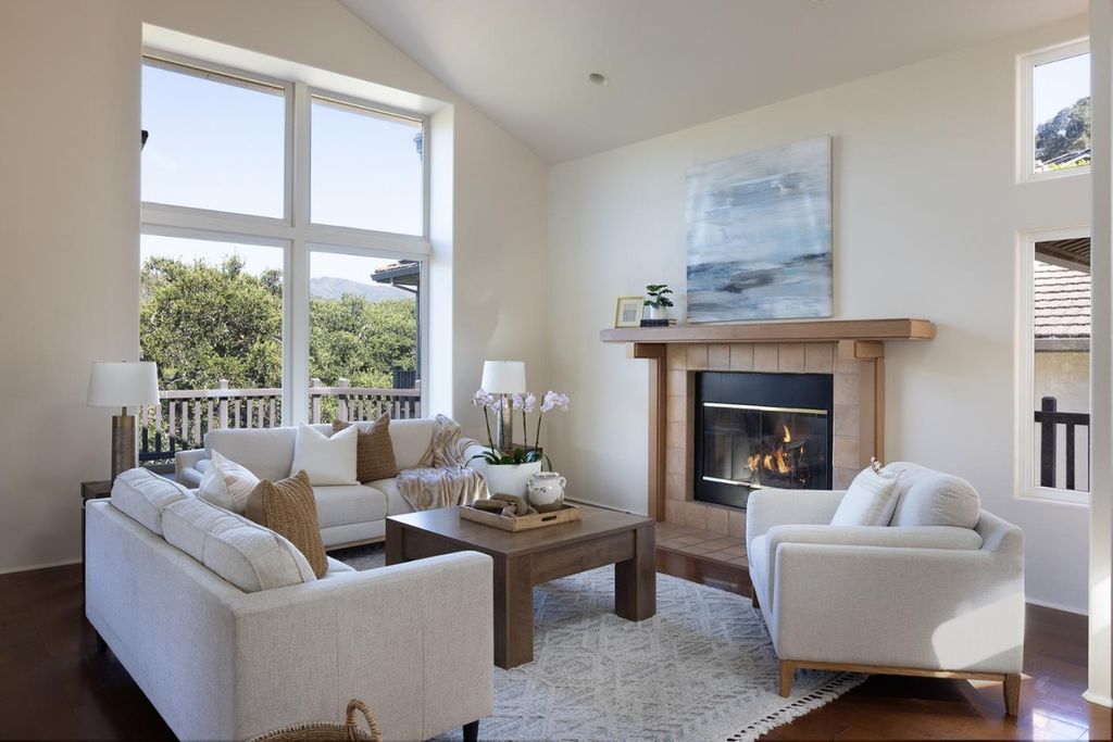 10172 Oakwood Circle, Carmel Valley, CA 93923