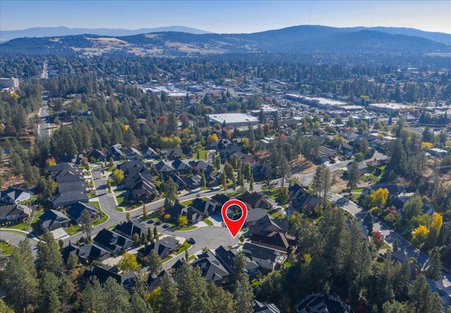 2107 E Peachtree Ct, Spokane, WA 99203