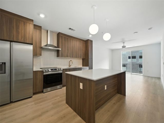 1701 Simond Ave 302, Austin, TX 78723