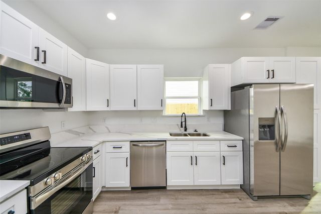 7311 Wileyvale Street B, Houston, TX 77016