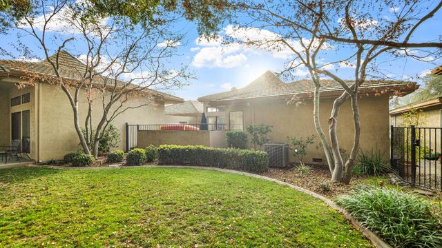 2483 MacAurthur Pkwy, Lodi, CA 95242