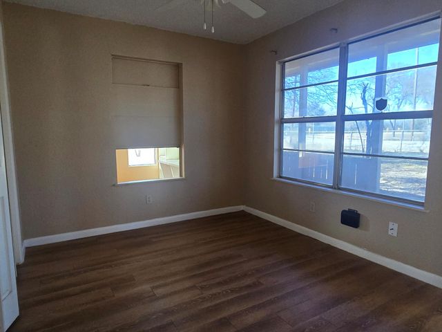 107 N Stony Mont DR, Del Valle, TX 78617