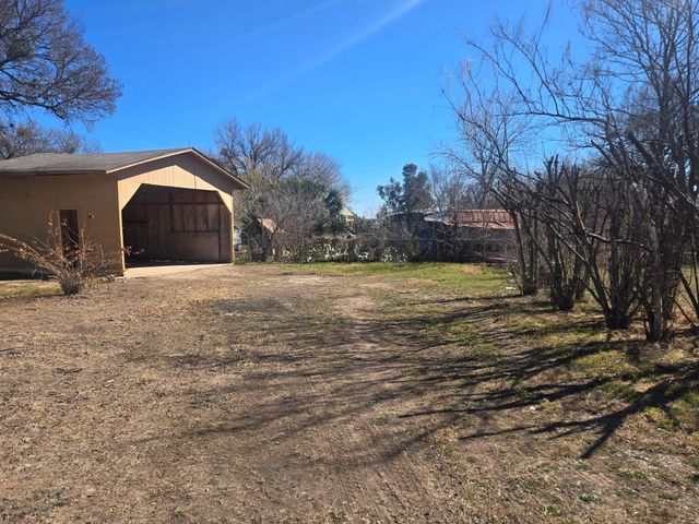 107 N Stony Mont DR, Del Valle, TX 78617