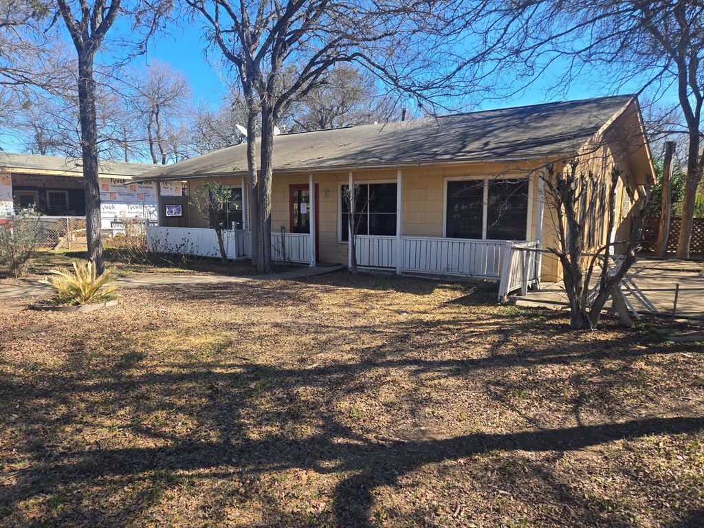 107 N Stony Mont DR, Del Valle, TX 78617