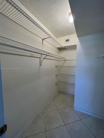 581 Blue Heron Drive 212-B, Hallandale Beach, FL 33009