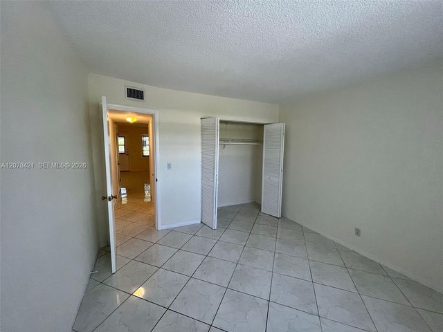 581 Blue Heron Drive 212-B, Hallandale Beach, FL 33009