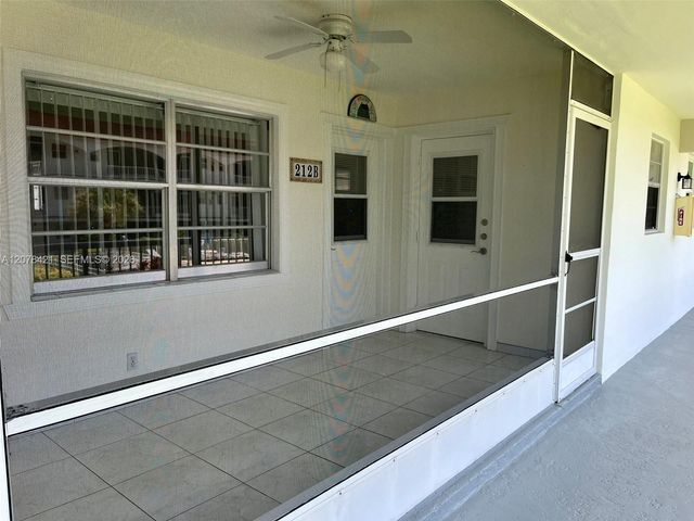 581 Blue Heron Drive 212-B, Hallandale Beach, FL 33009