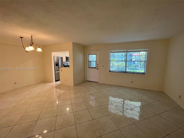 581 Blue Heron Drive 212-B, Hallandale Beach, FL 33009
