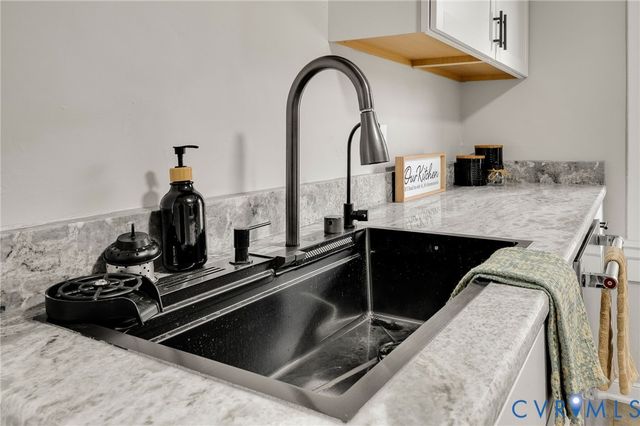 116 N 16th Ave, Hopewell, VA 23860