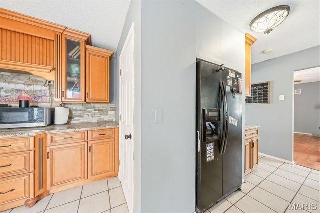 6520 Galewood Court, St Louis, MO 63129