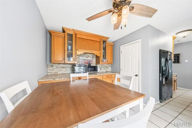 6520 Galewood Court, St Louis, MO 63129